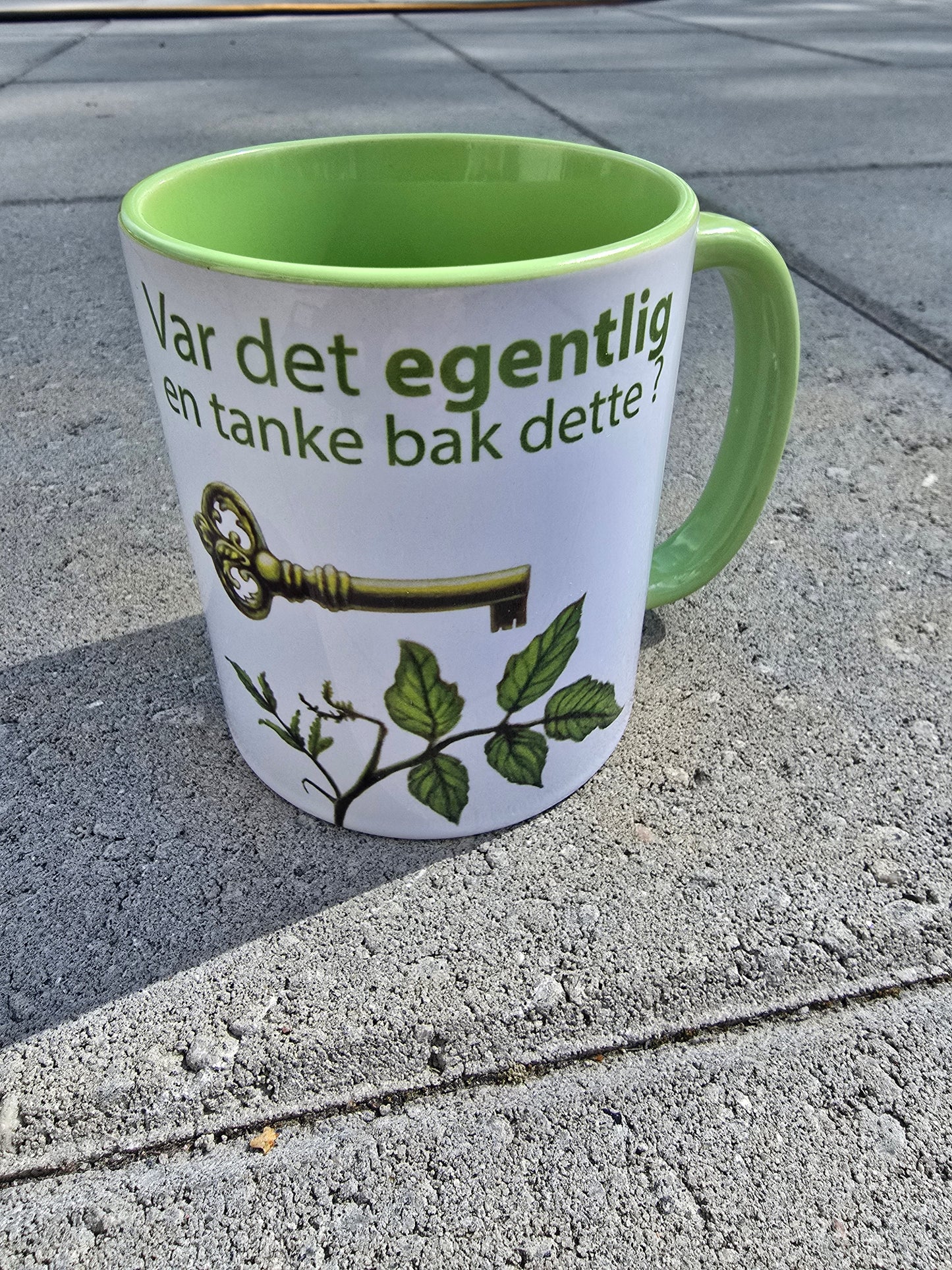 Kunstkopp 'Tanken bak' - Grønn med nøkkelmotiv