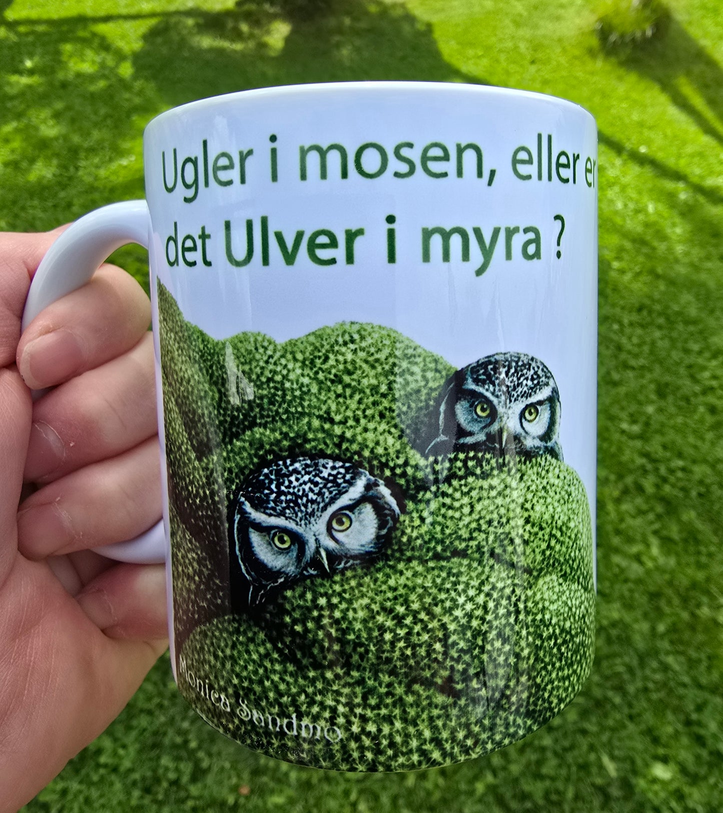 Kunstkopp 'Ugler i mosen' - Hvit med Uglemotiv