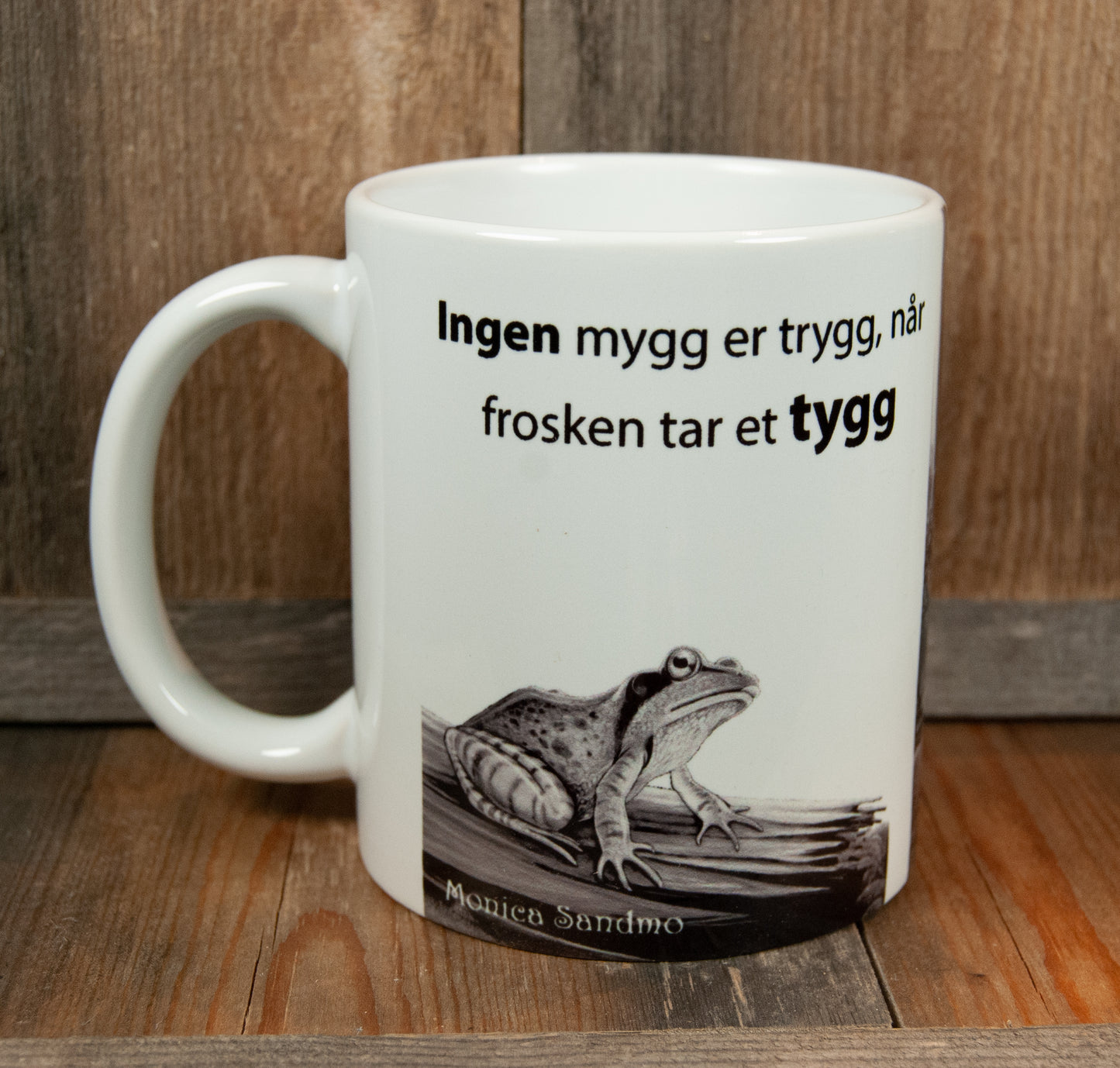 Kunstkopp 'Frosk' - Hvit med frosk og skogsmotiv - Svarthvit variant