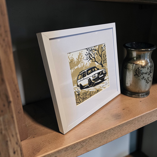 Innrammet Linosnitt - Volvo 240  Oliven /svart , Stasjonsvogn (11 av 30)